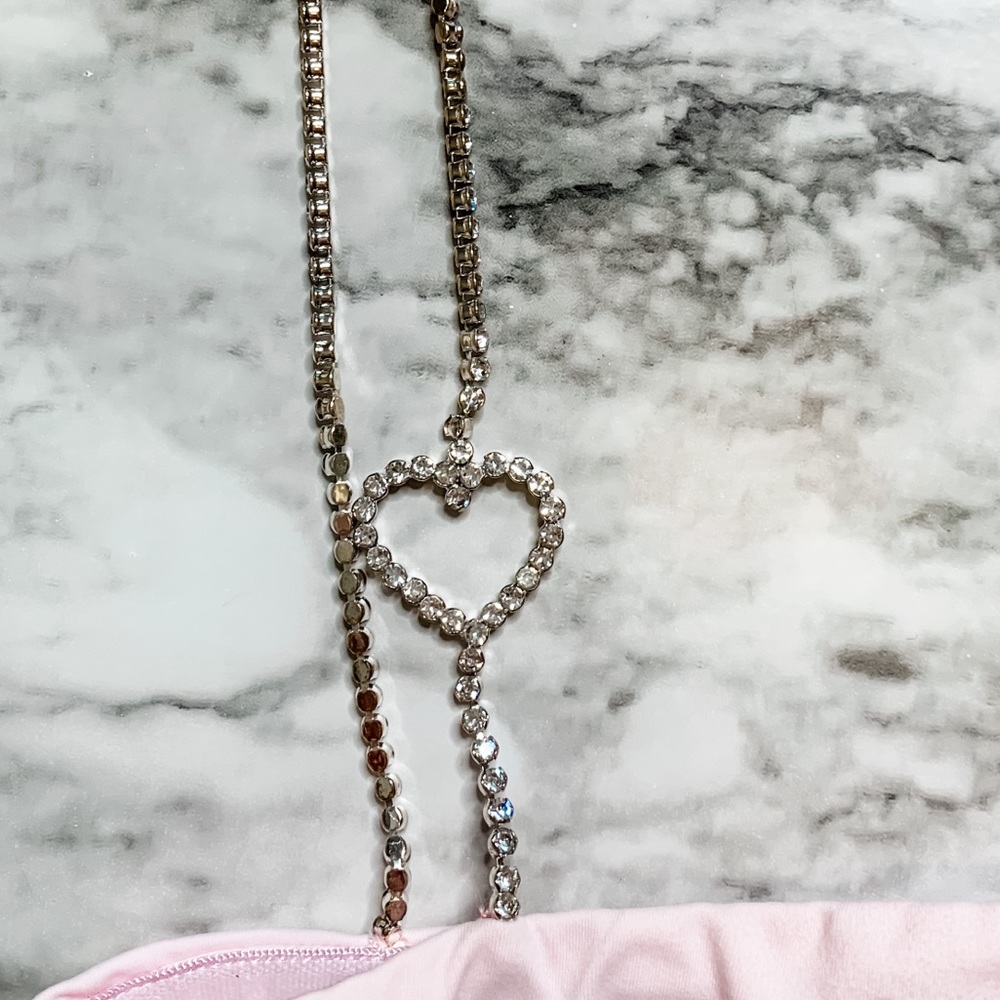 Meshki Heart Chain Strap Crop Top 💘 - Picture 2 of 15